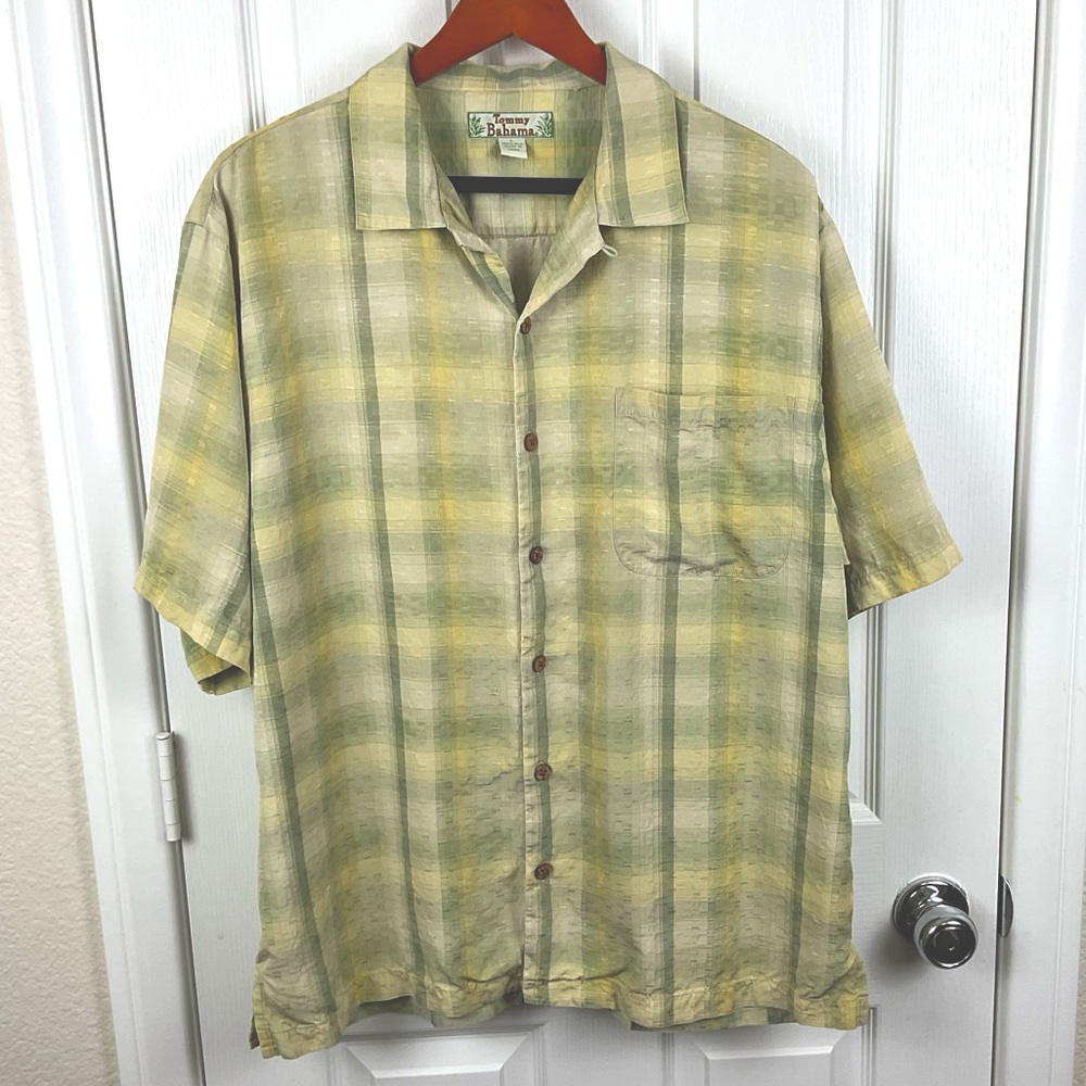 Pre-Owned Tommy Bahama Men’s Yellow Plaid Short Sleeve Silk Button Up, Size L